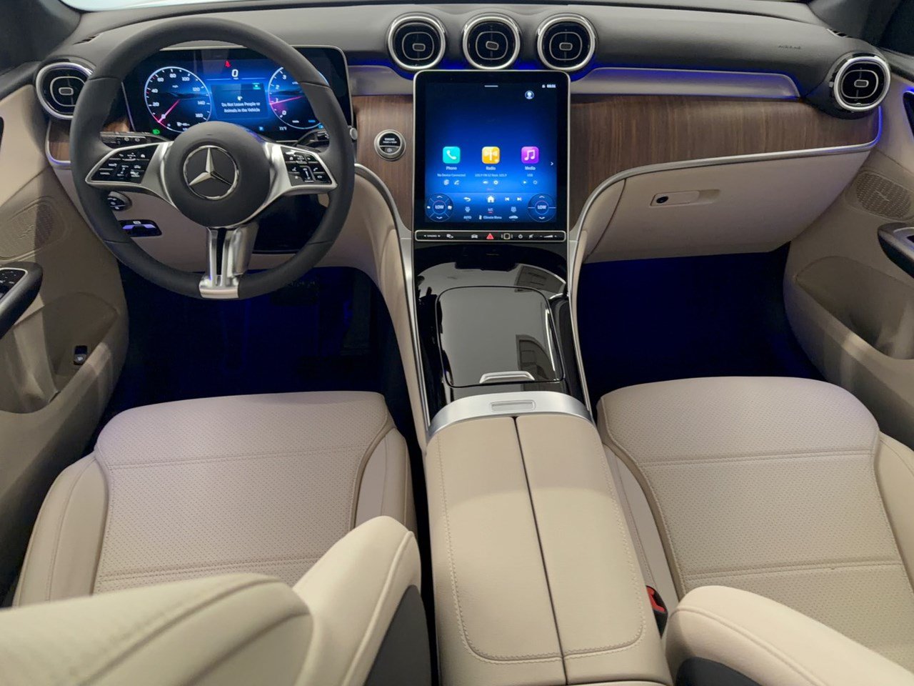 Used 2027 Mercedes-Benz GLC 300 image 17