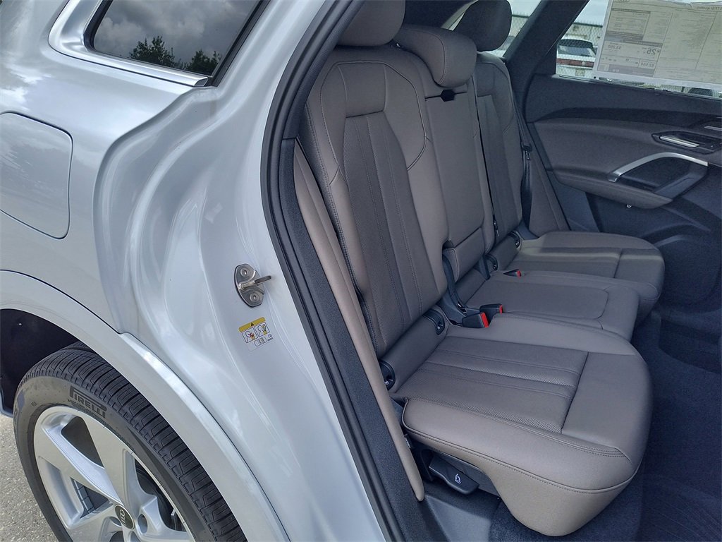 New 2025 Audi Q5 Premium Plus image 14