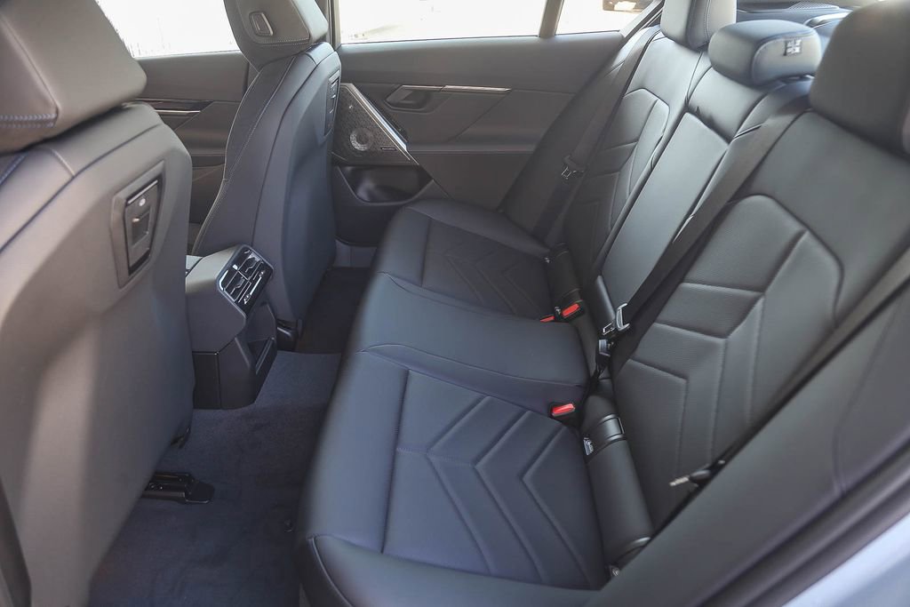 New 2027 BMW i5 eDrive40 RWD image 15
