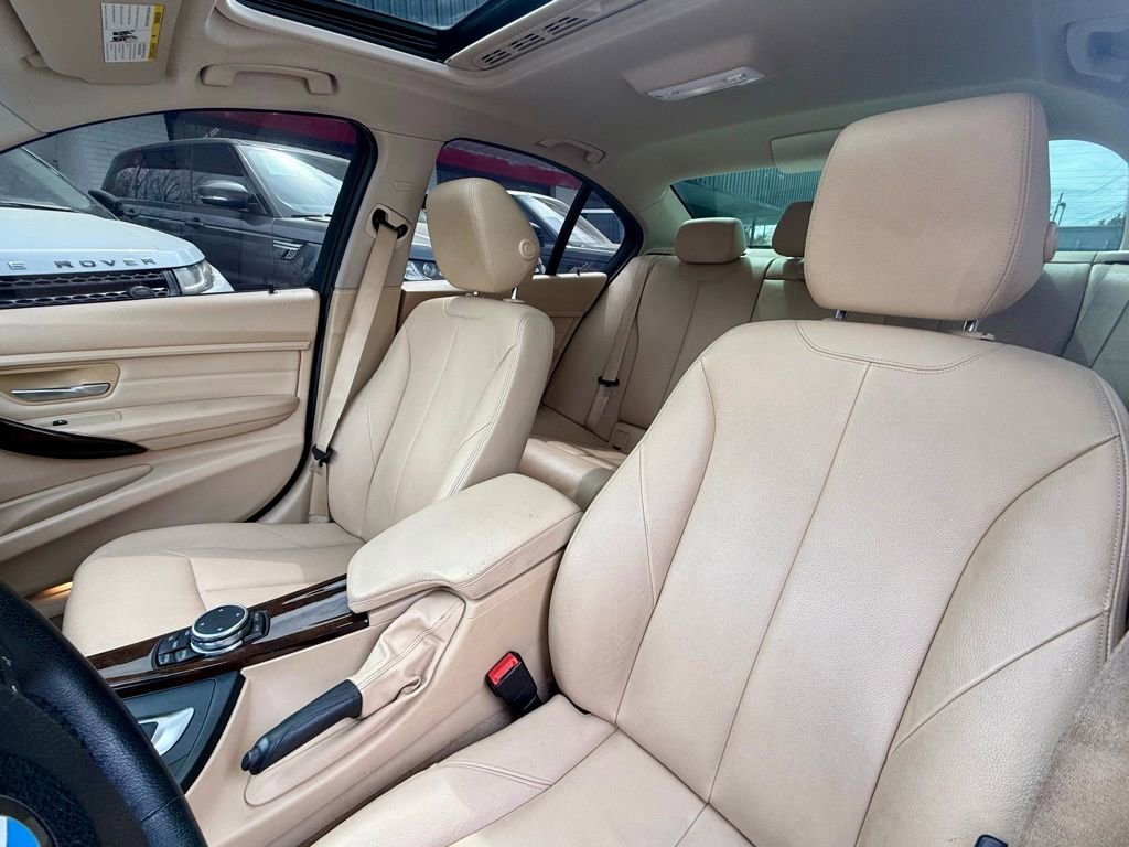 Used 2015 BMW 328i xDrive Sedan w/ Premium Package AWD/4WD image 15