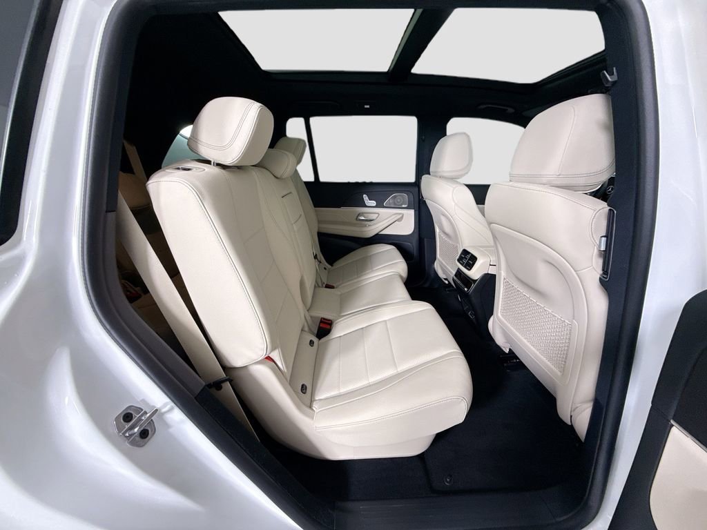 Certified 2025 Mercedes-Benz GLS 450 4MATIC image 23