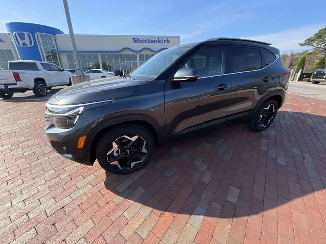 Used 2024 Kia Seltos EX image 14