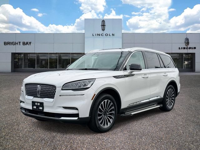 Certified 2023 Lincoln Aviator AWD w/ Premium Package image 2
