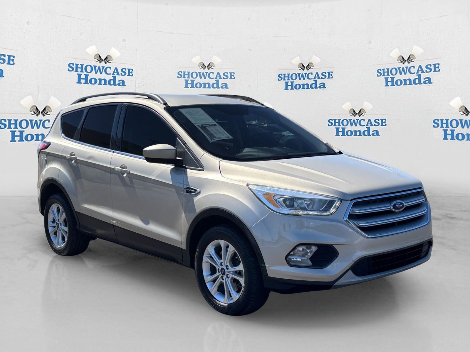 Used 2018 Ford Escape SEL image 10