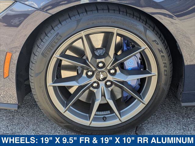 Used 2025 Ford Mustang Dark Horse image 9