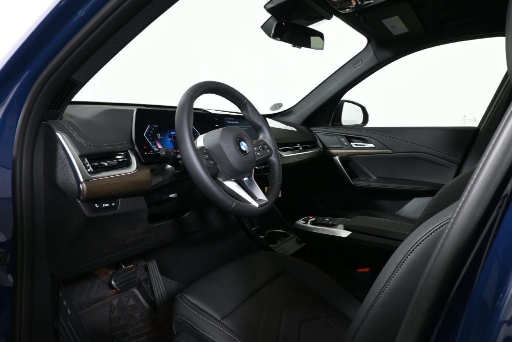 New 2027 BMW X1 xDrive28i AWD/4WD image 15