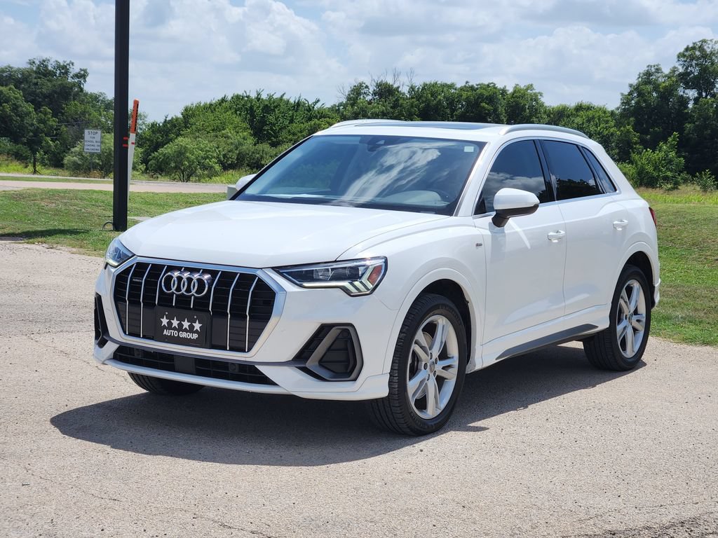 Used 2020 Audi Q3 2.0T Premium Plus AWD/4WD image 3