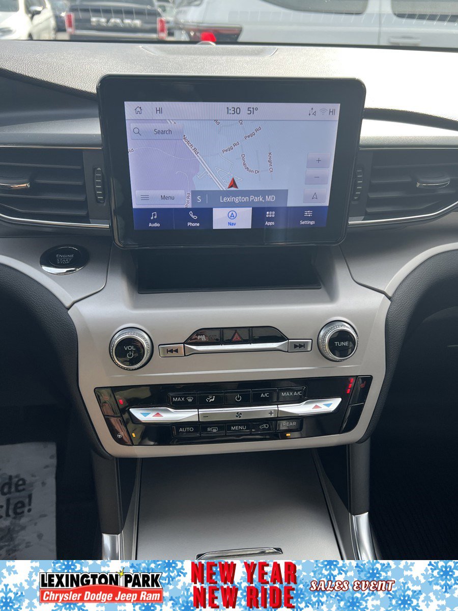 Used 2024 Ford Explorer XLT w/ Equipment Group 202A image 26