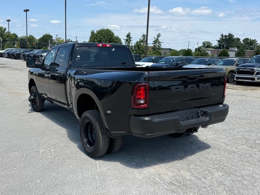 New 2026 RAM 3500 Tradesman AWD/4WD image 9