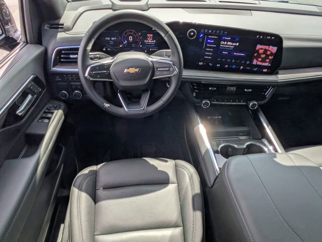 Used 2025 Chevrolet Suburban LT w/ Comfort Package image 15