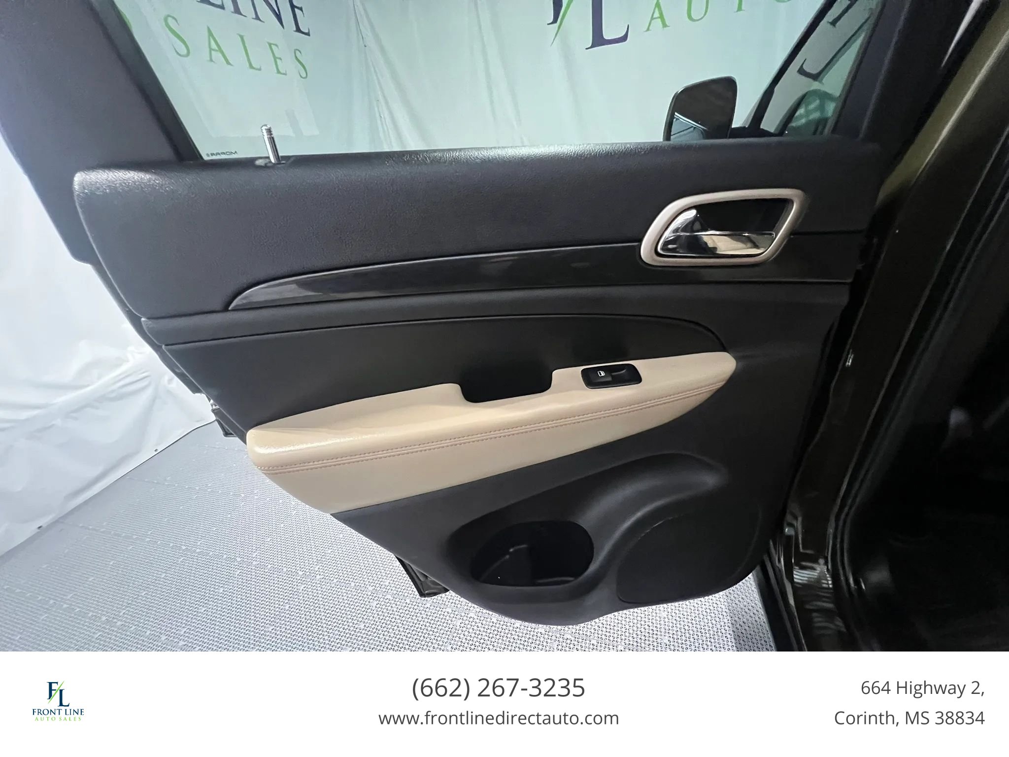 Used 2016 Jeep Grand Cherokee Laredo 75th Anniversary AWD/4WD image 21