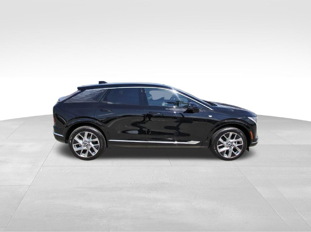 New 2027 Cadillac Optiq Luxury RWD image 5