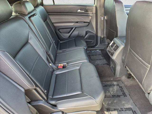 Used 2022 Volkswagen Atlas Cross Sport SE AWD/4WD image 27