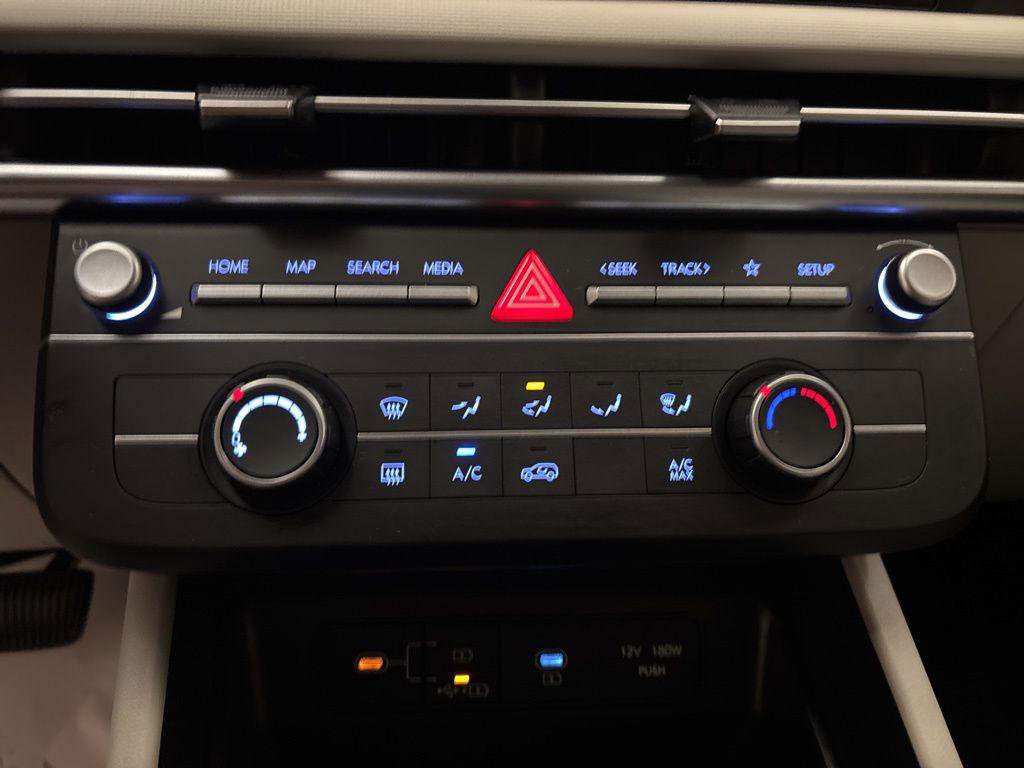 New 2025 Hyundai Tucson SE image 15