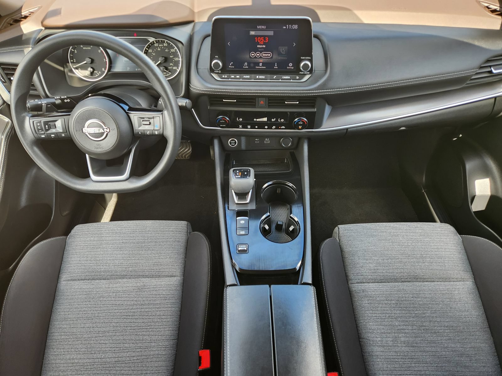 Used 2023 Nissan Rogue SV FWD image 29