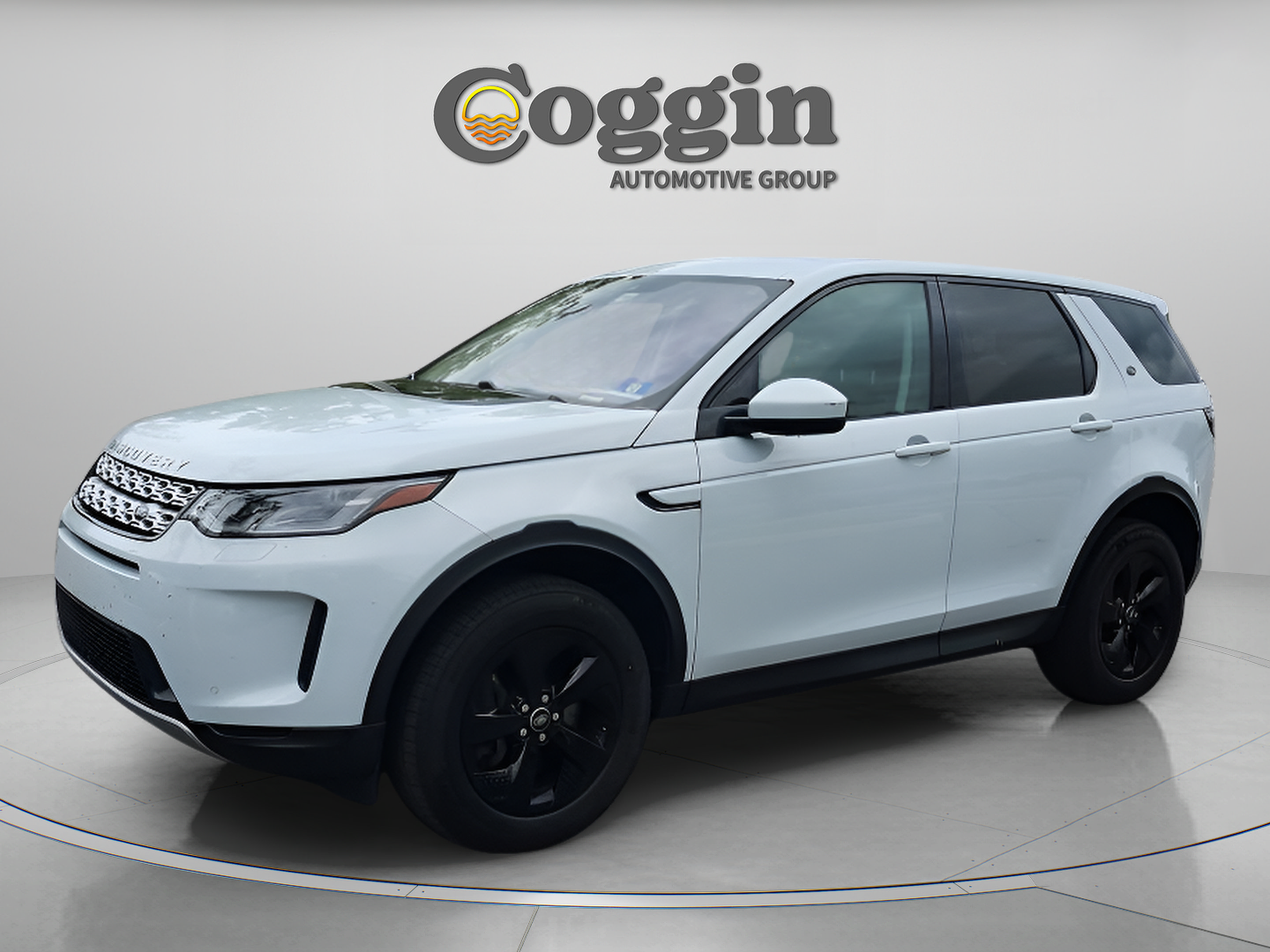 Used 2020 Land Rover Discovery Sport SE AWD/4WD image 1