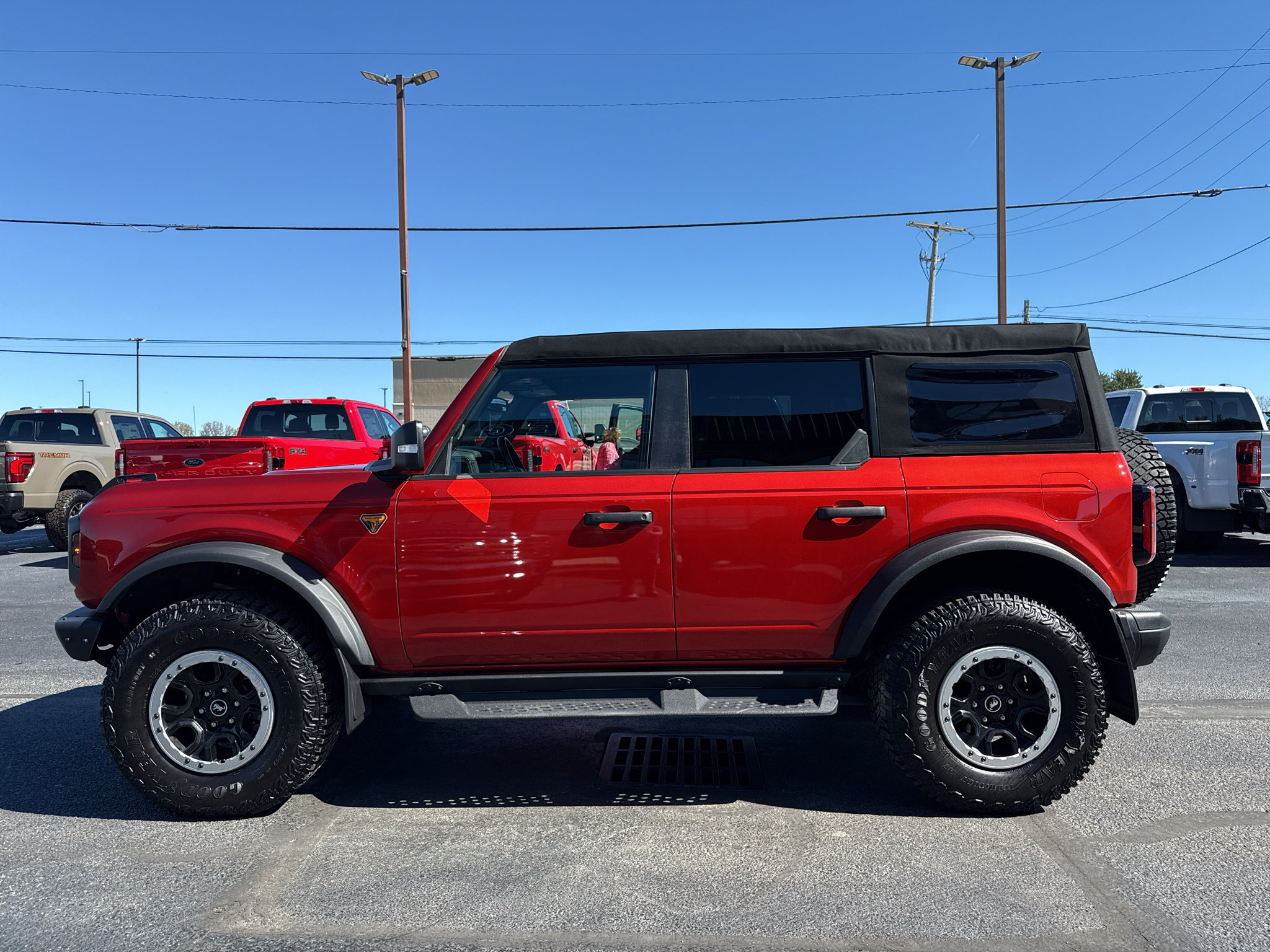 Used 2024 Ford Bronco Badlands AWD/4WD image 5