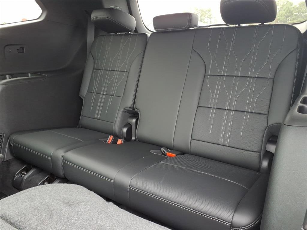 New 2026 Buick Enclave Avenir w/ Super Cruise Package image 14