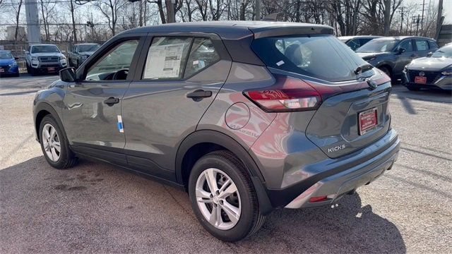 New 2025 Nissan Kicks Play S FWD image 19