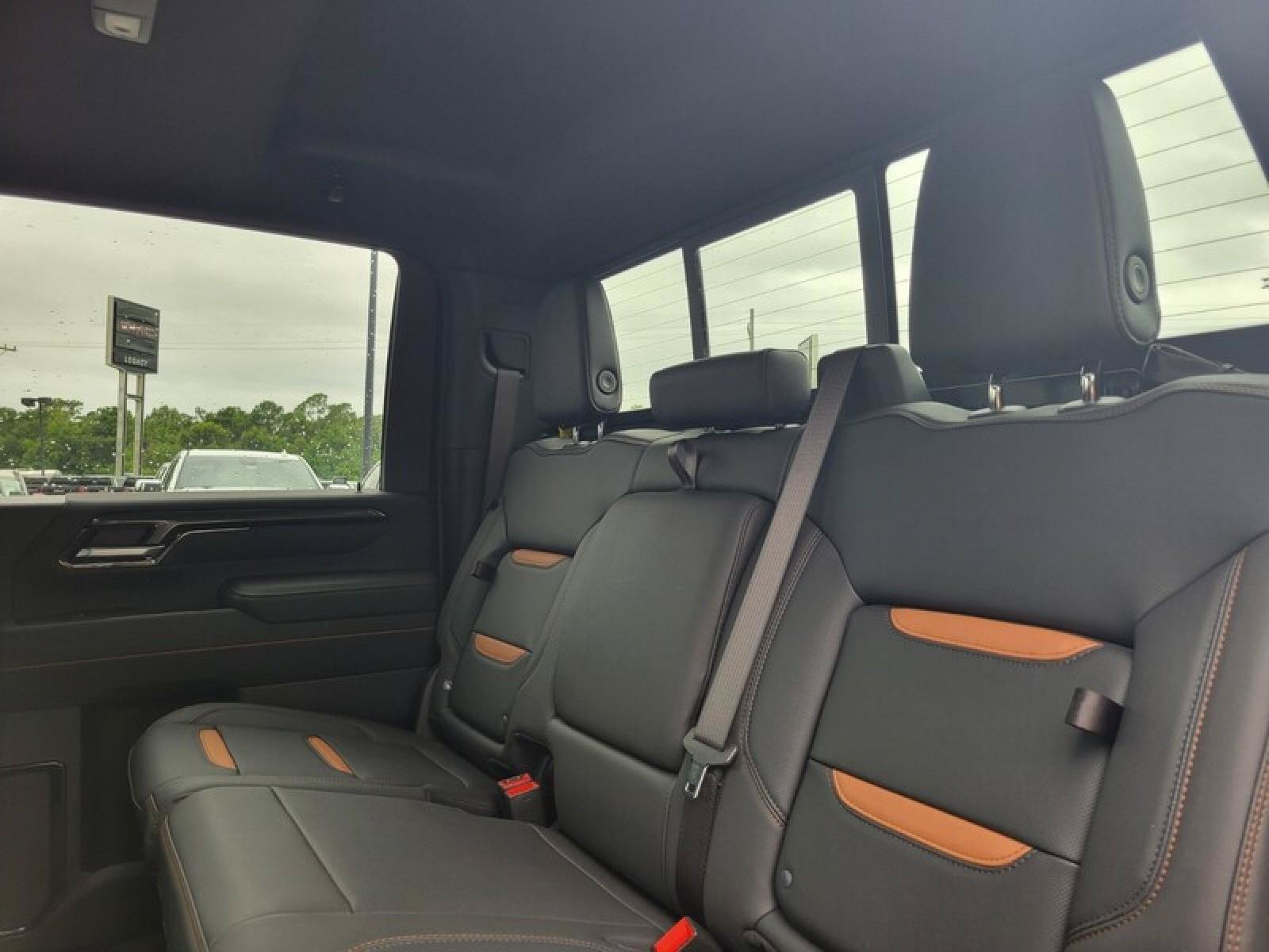 New 2026 GMC Sierra 2500 AT4 w/ AT4 Premium Plus Package AWD/4WD image 28