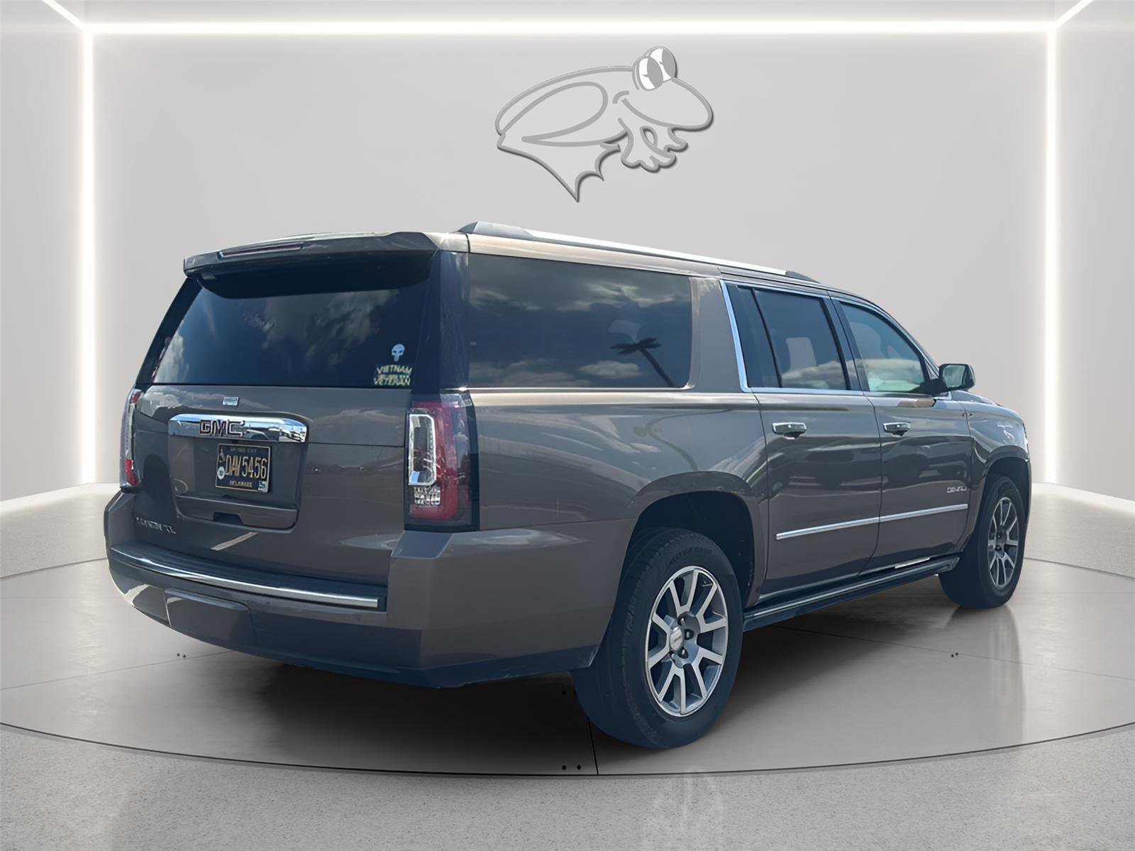 Used 2016 GMC Yukon XL Denali w/ Open Road Package image 6