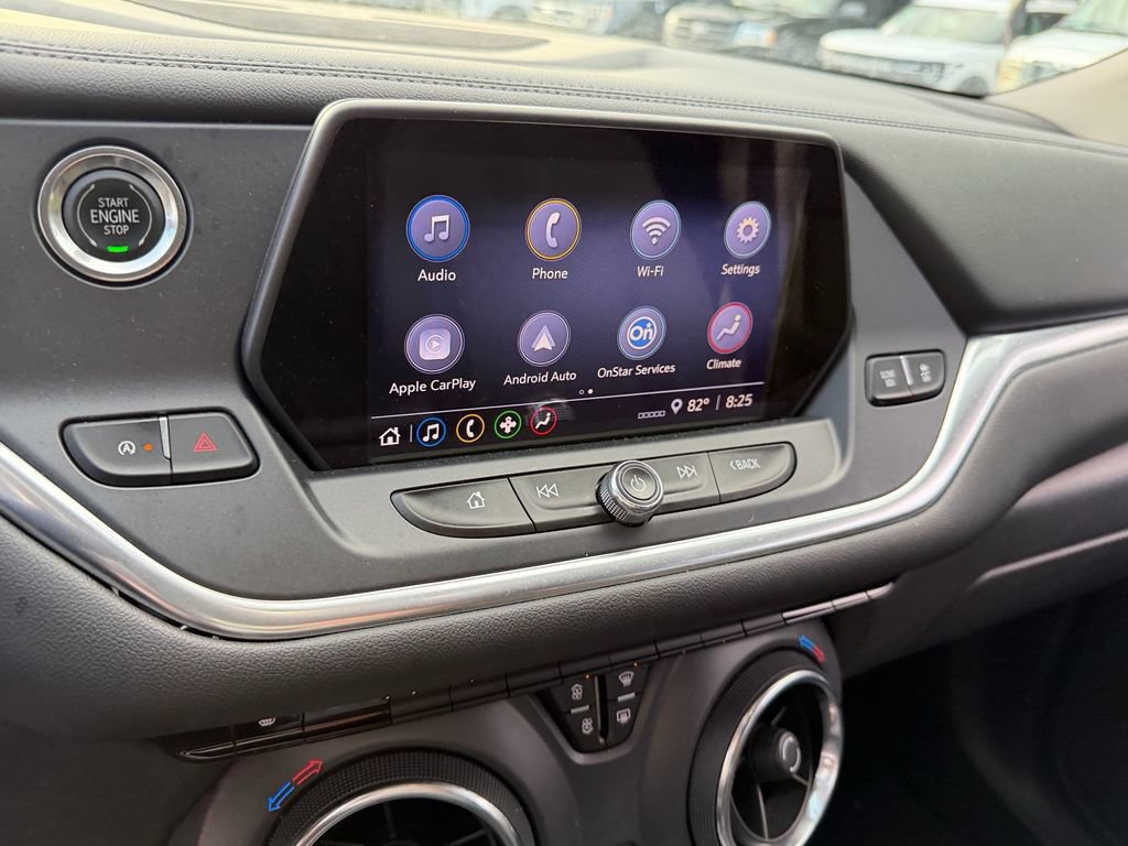Used 2021 Chevrolet Blazer LT FWD image 11