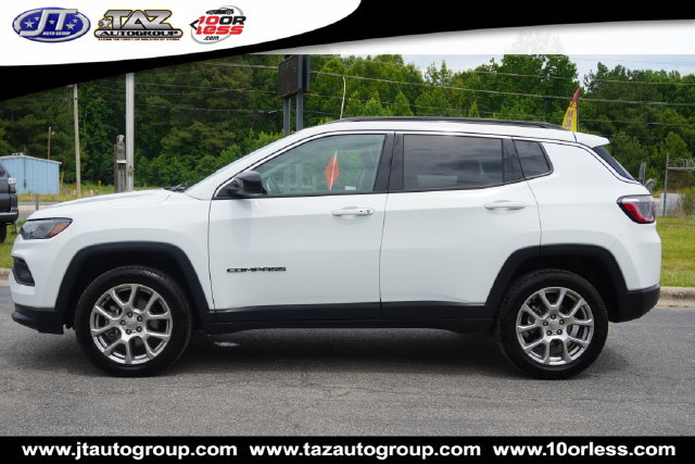 Used 2022 Jeep Compass Latitude AWD/4WD image 6