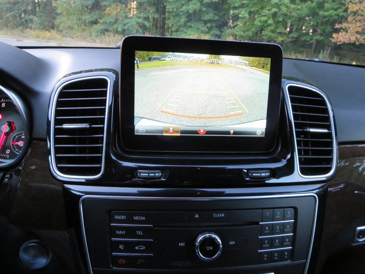 Used 2016 Mercedes-Benz GLE 350 GLE 350 4MATIC AWD 4dr SUV w/ Premium Package image 39