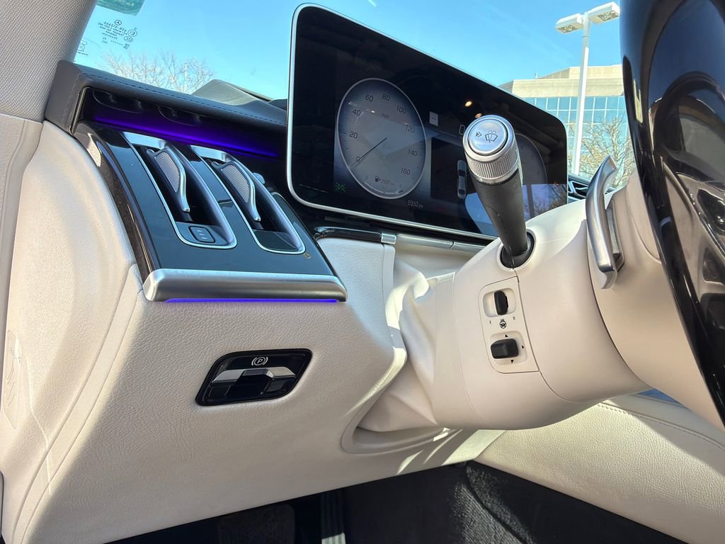 Used 2022 Mercedes-Benz S 580 4MATIC Sedan w/ 3D Technology Package image 33