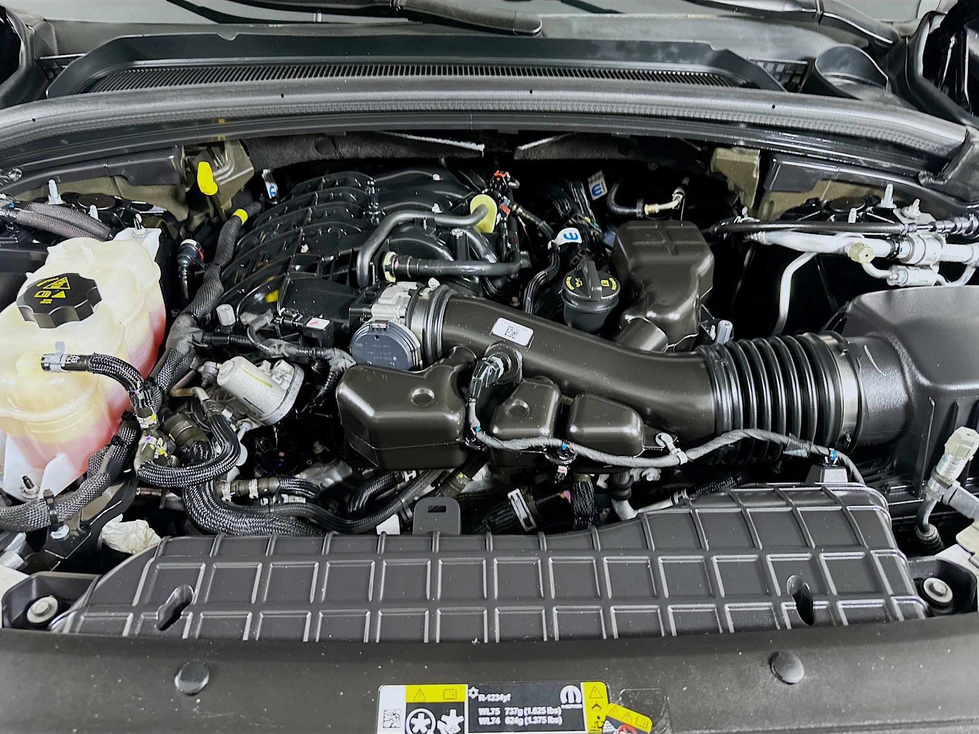 Used 2023 Jeep Grand Cherokee L Laredo image 32