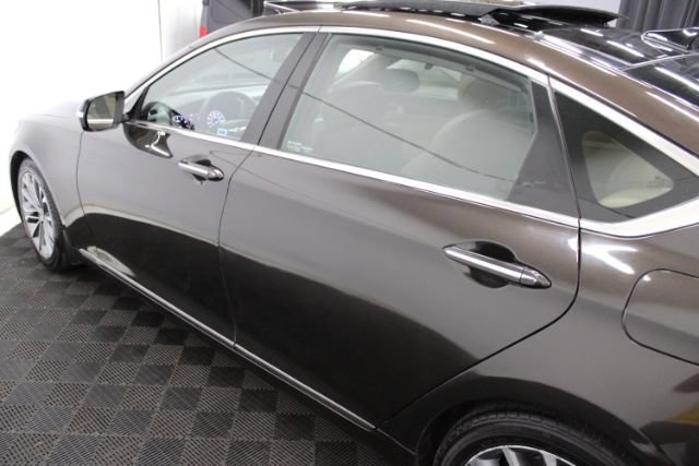 Used 2015 Hyundai Genesis 3.8 w/ Option Group 04 RWD image 8
