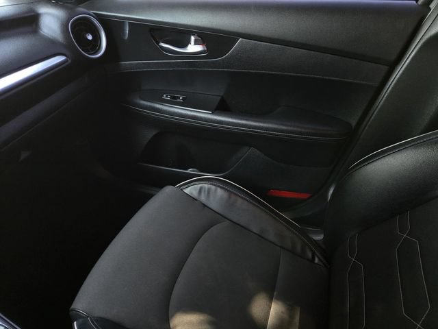 Certified 2022 Kia Forte GT-Line w/ GT-Line Technology Package FWD image 25