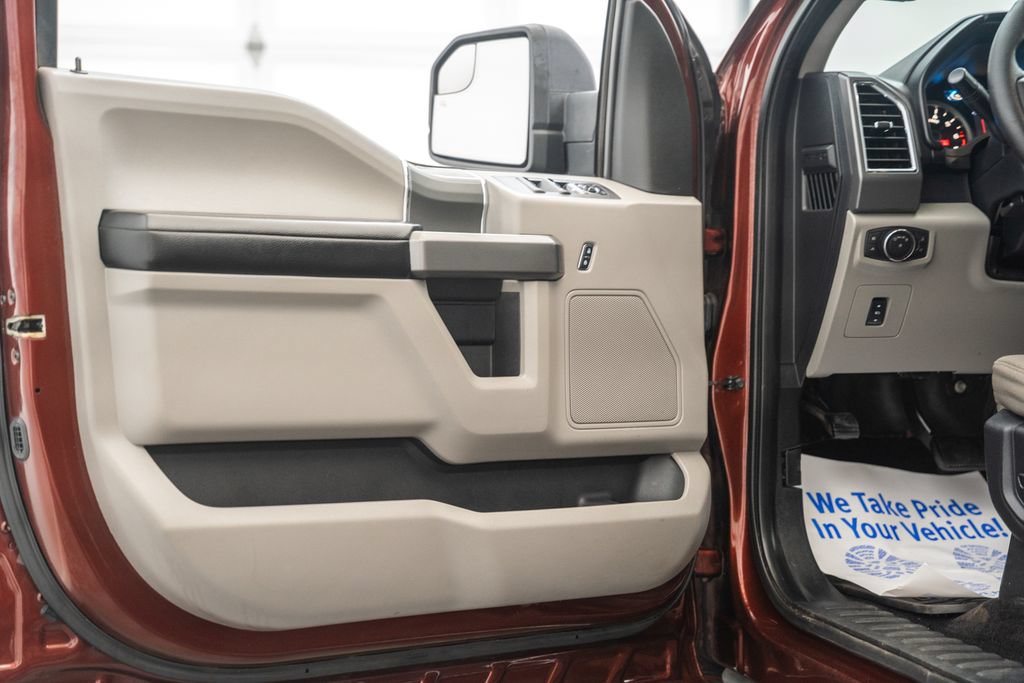 Used 2015 Ford F150 XLT w/ Equipment Group 302A Luxury AWD/4WD image 44