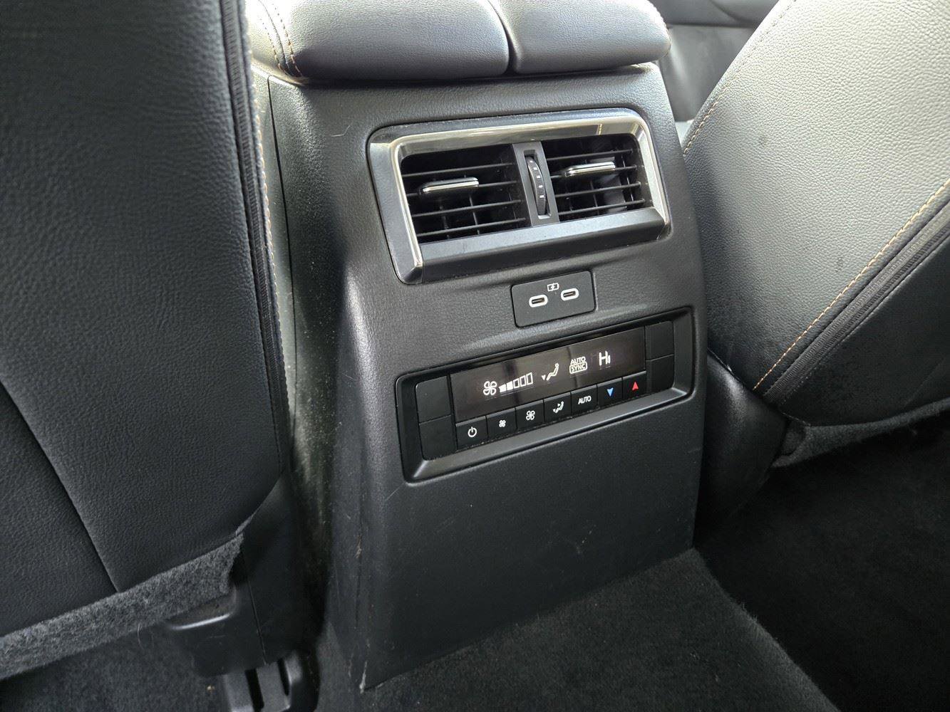 Used 2024 MAZDA CX-90 3.3 Turbo S image 29