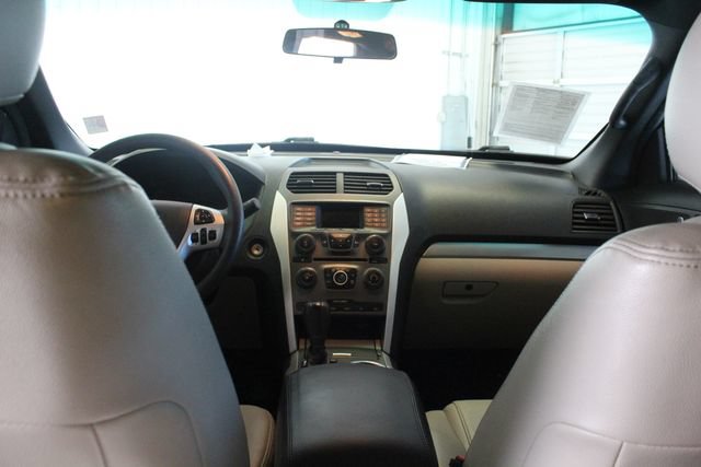 Used 2015 Ford Explorer FWD image 21