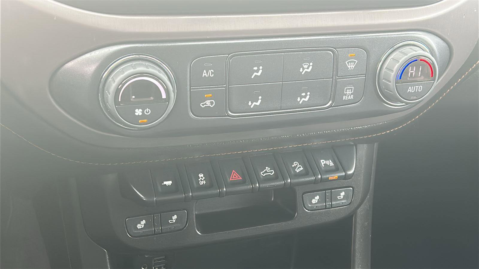 Certified 2022 GMC Canyon AT4 w/ Trailering Package image 24