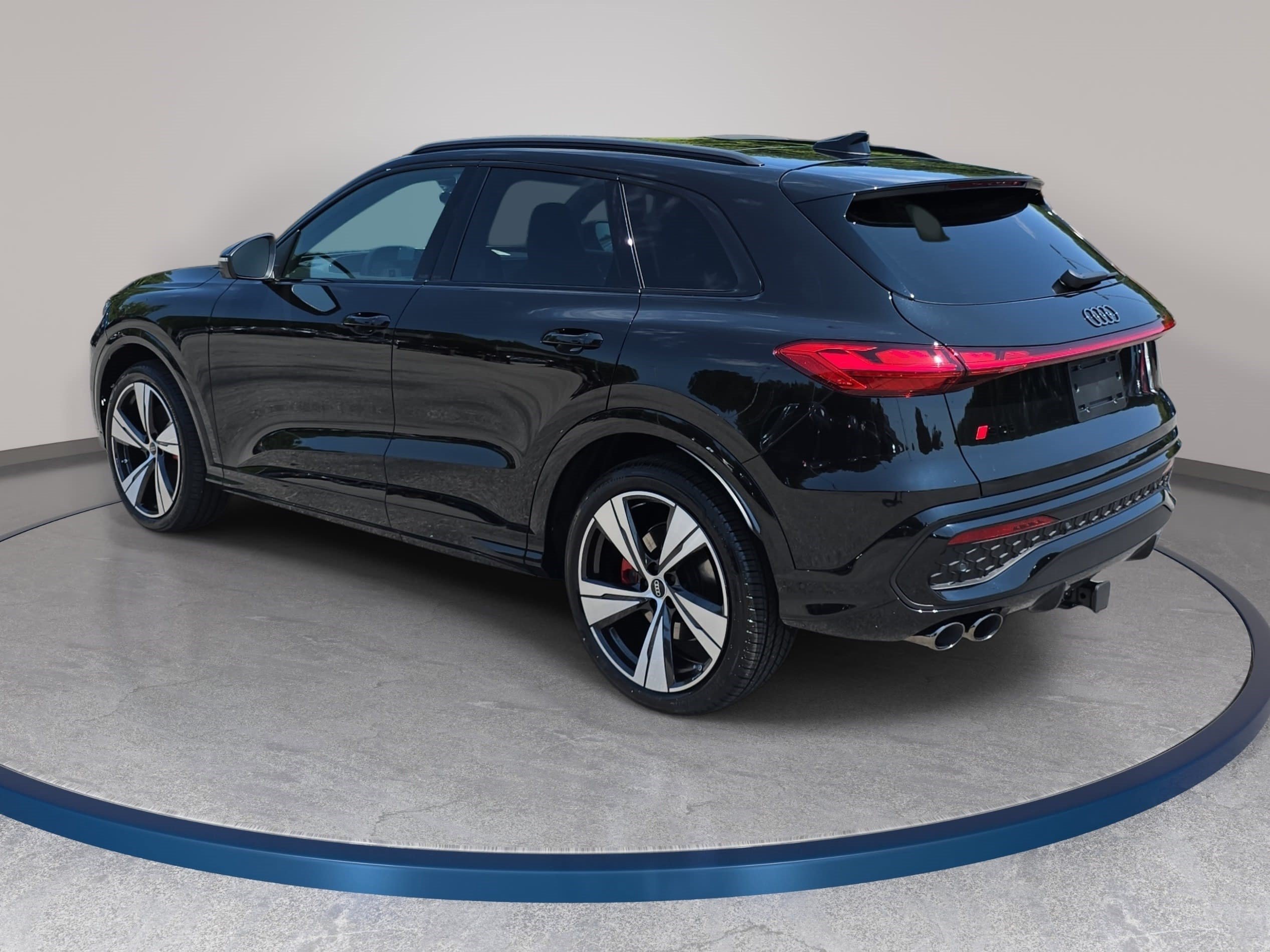 New 2026 Audi SQ5 Prestige AWD/4WD image 7
