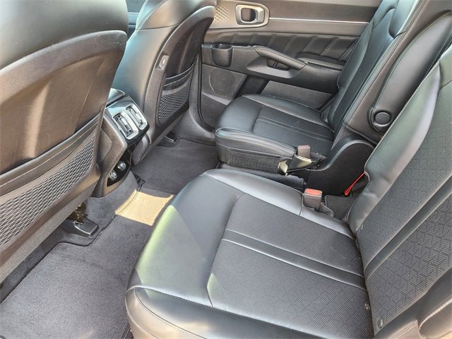 Used 2021 Kia Sorento SX image 31