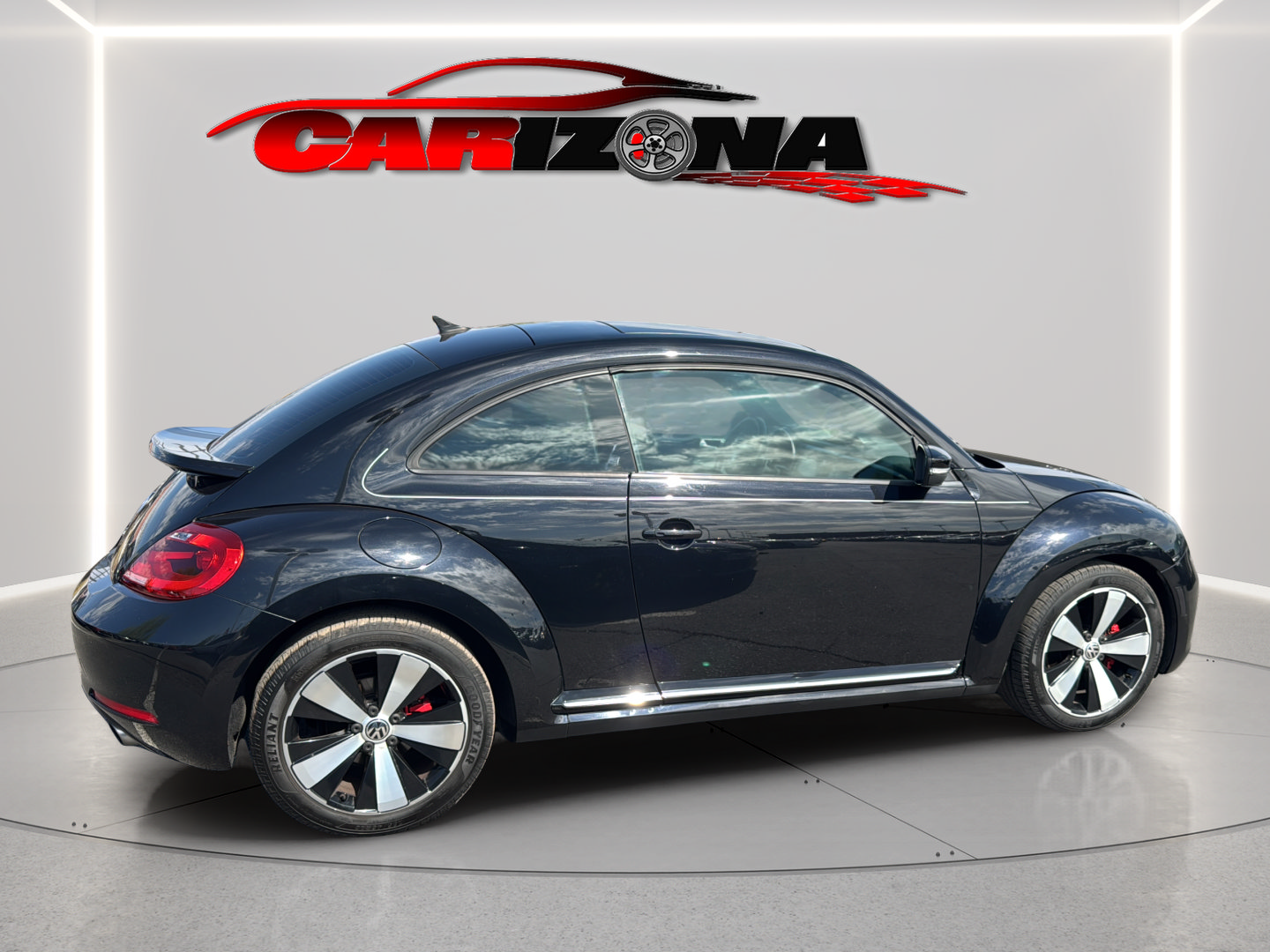 Used 2013 Volkswagen Beetle 2.0T FWD image 2