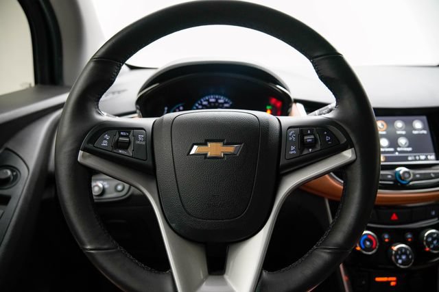 Used 2018 Chevrolet Trax Premier FWD image 3