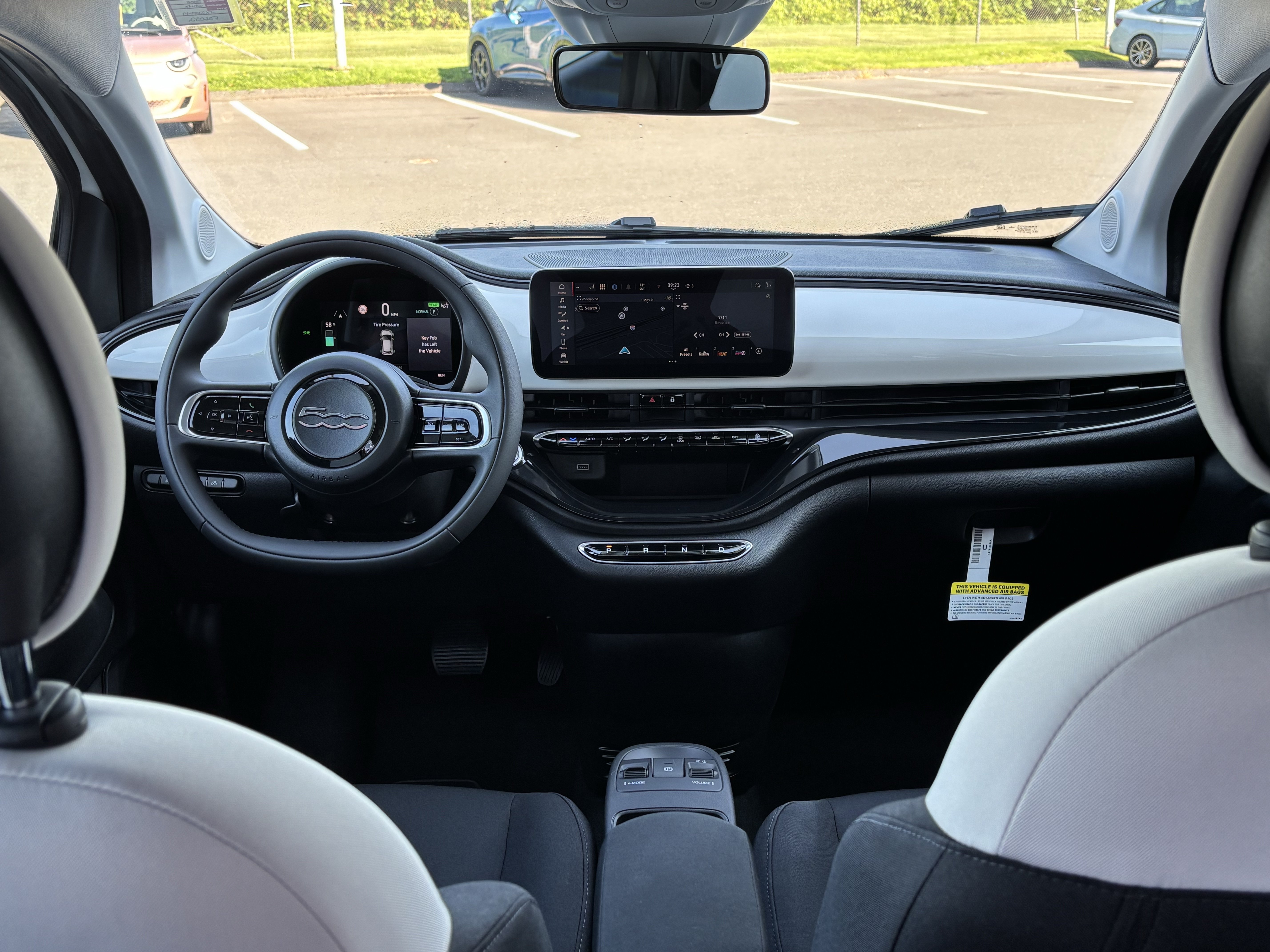 New 2026 FIAT 500 e w/ Comfort Group FWD image 2