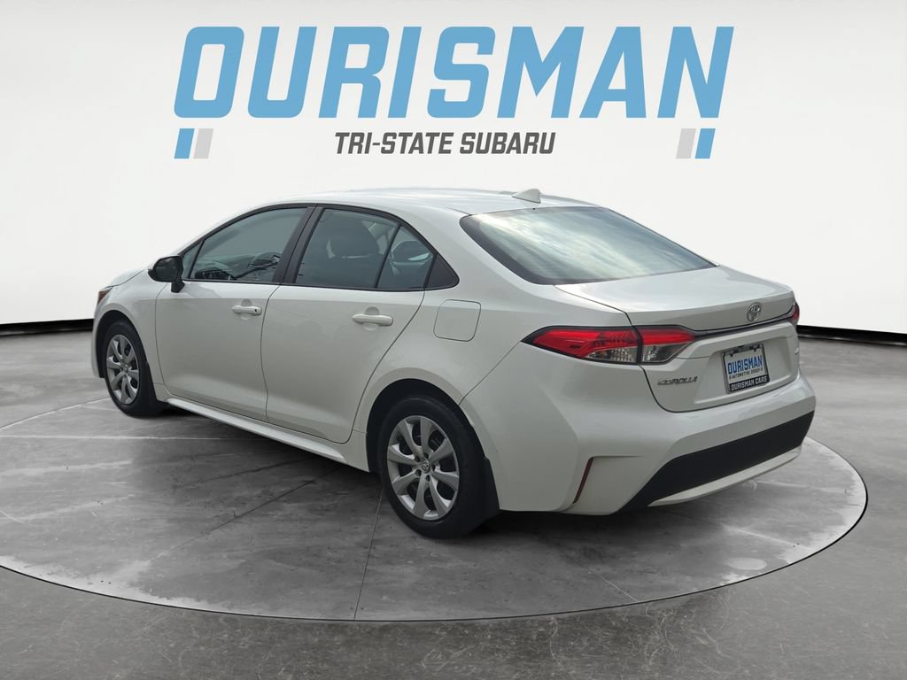 Used 2021 Toyota Corolla LE FWD image 4