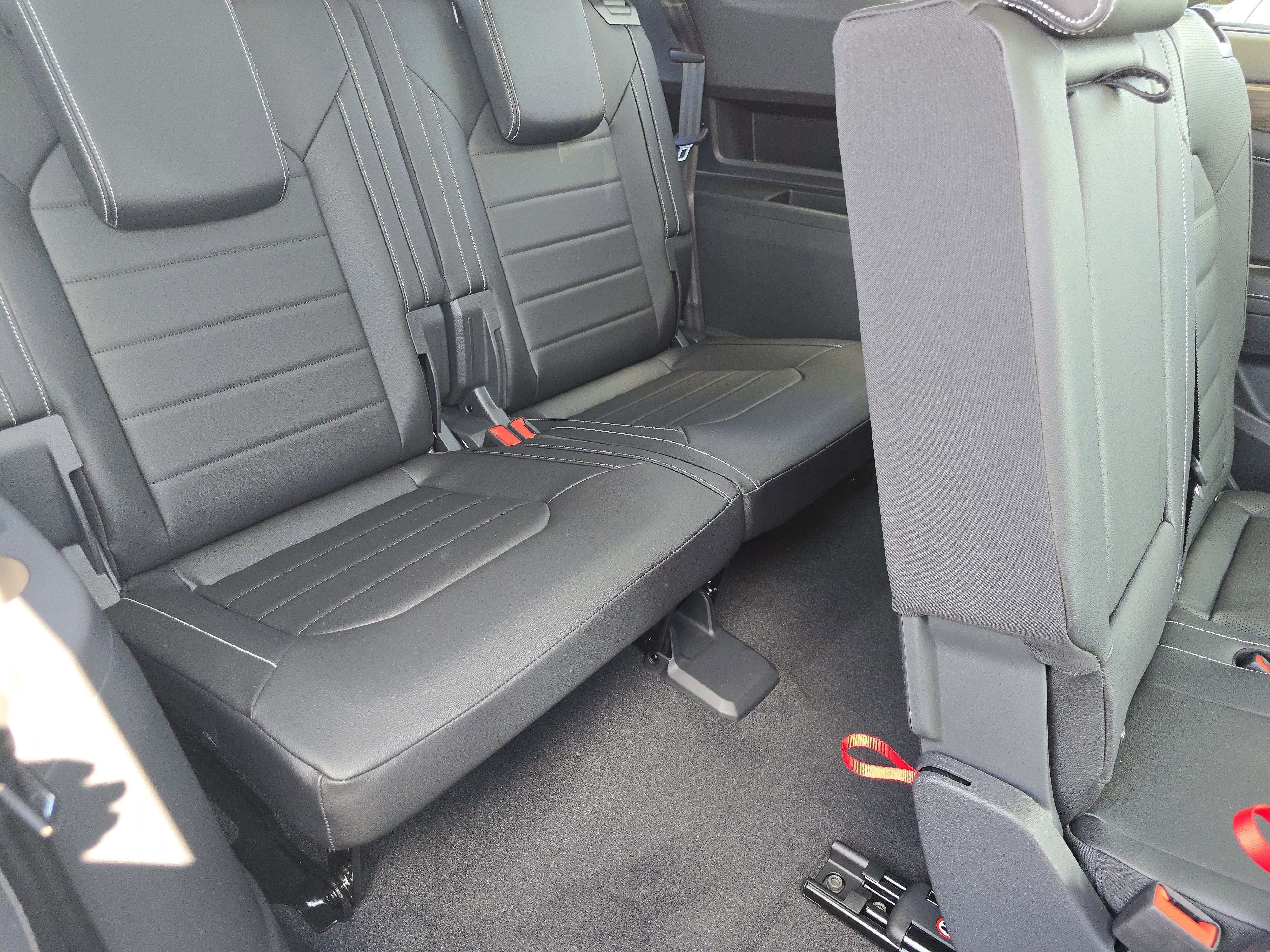 New 2026 Volkswagen Atlas SEL image 17