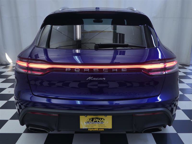 Used 2023 Porsche Macan AWD/4WD image 5
