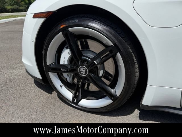 Used 2021 Porsche Taycan 4S AWD/4WD image 9