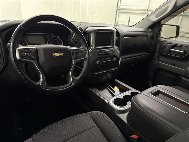 Used 2020 Chevrolet Silverado 1500 Custom w/ Custom Value Package image 17