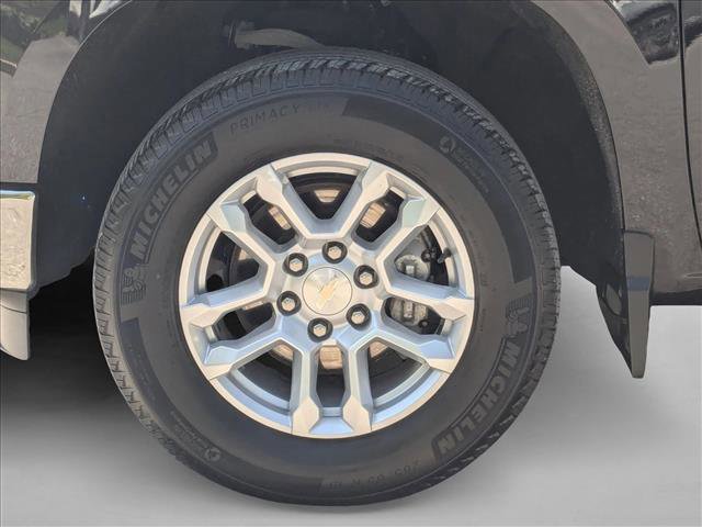 Used 2022 Chevrolet Silverado 1500 LT AWD/4WD image 24