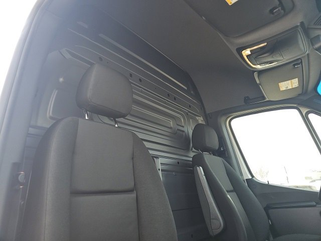 New 2026 Mercedes-Benz Sprinter 2500 image 16