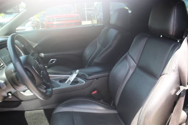 Used 2022 Dodge Challenger SXT w/ Plus Package RWD image 14
