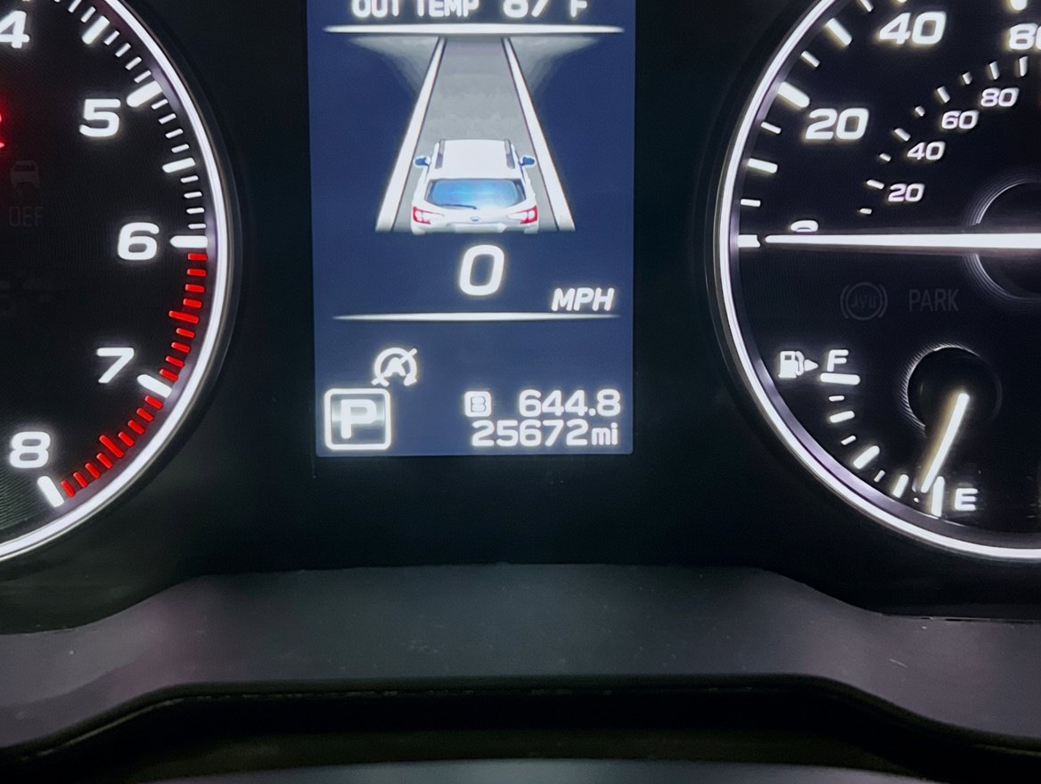 Used 2024 Subaru Outback Premium AWD/4WD image 8